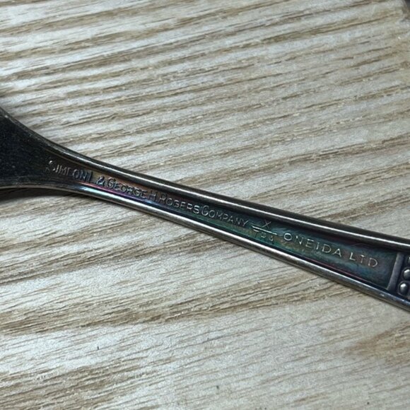 Silver Butter Knife - Picture 6 of 7